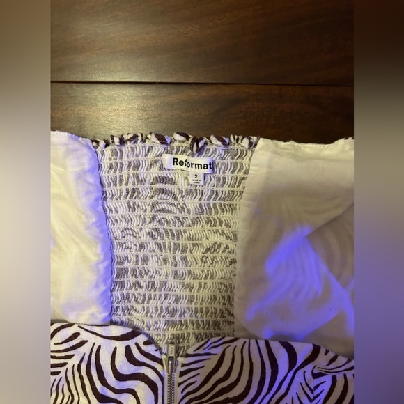 Reformation brown & white linen top size 2 - Picture 3 of 3